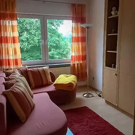 Ferienwohnung Am Dornheimer Berg Apartman *
